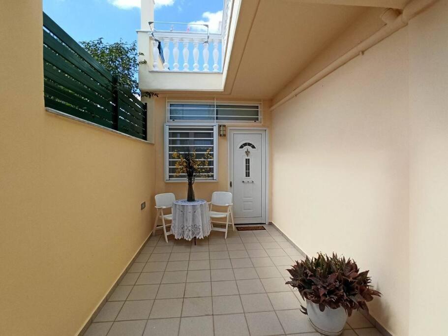 Takis & Machi House Apartment Rafína Екстериор снимка